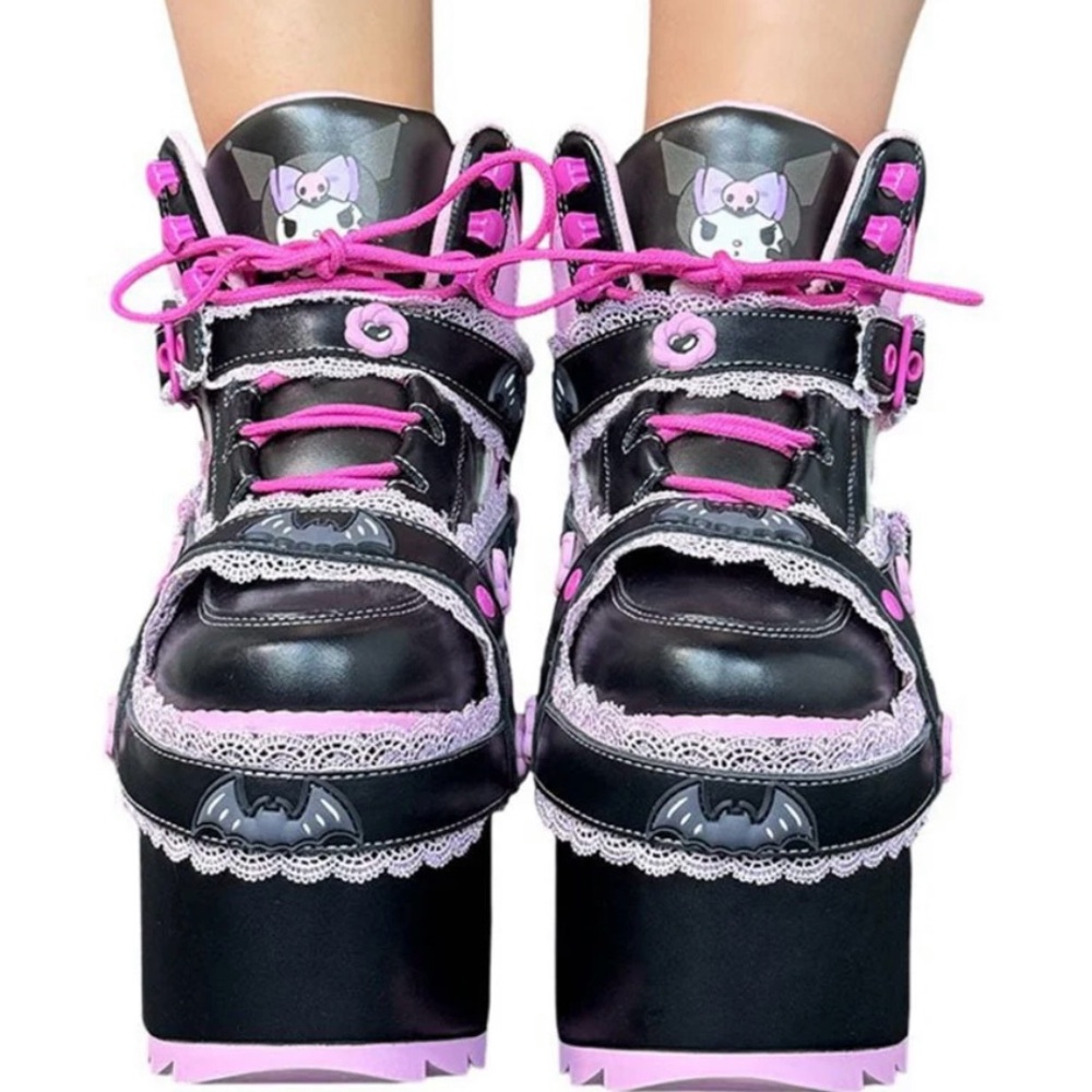 Edgy Black Platform Boots with Pink Details